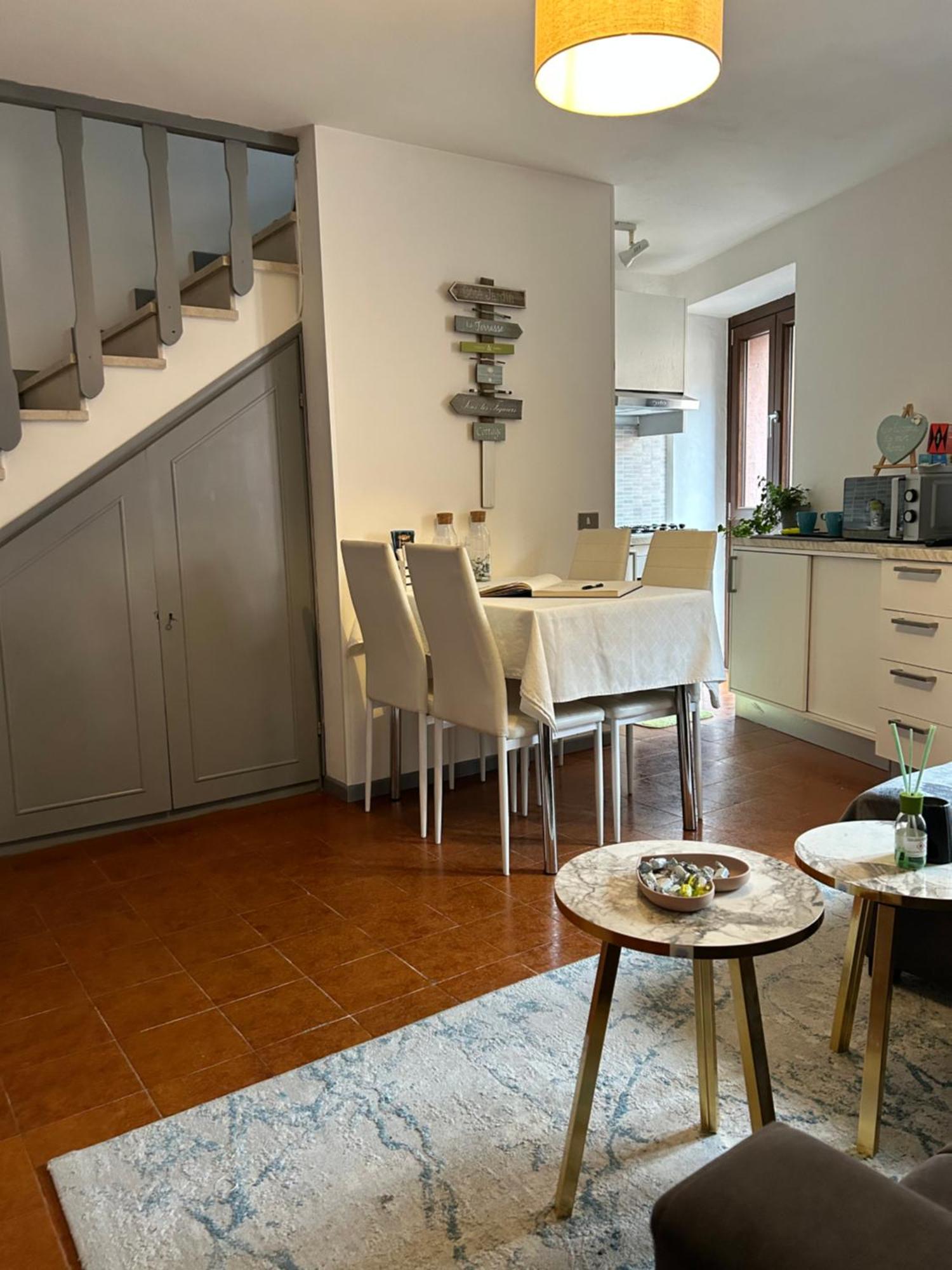 Tua Duplex Apartment ซาโล ภายนอก รูปภาพ